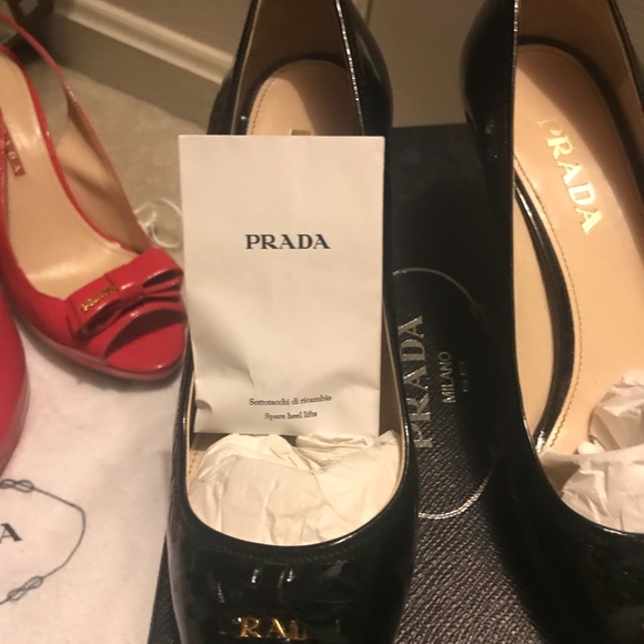 💯 %Prada Very comfortable - Picture 2 of 7